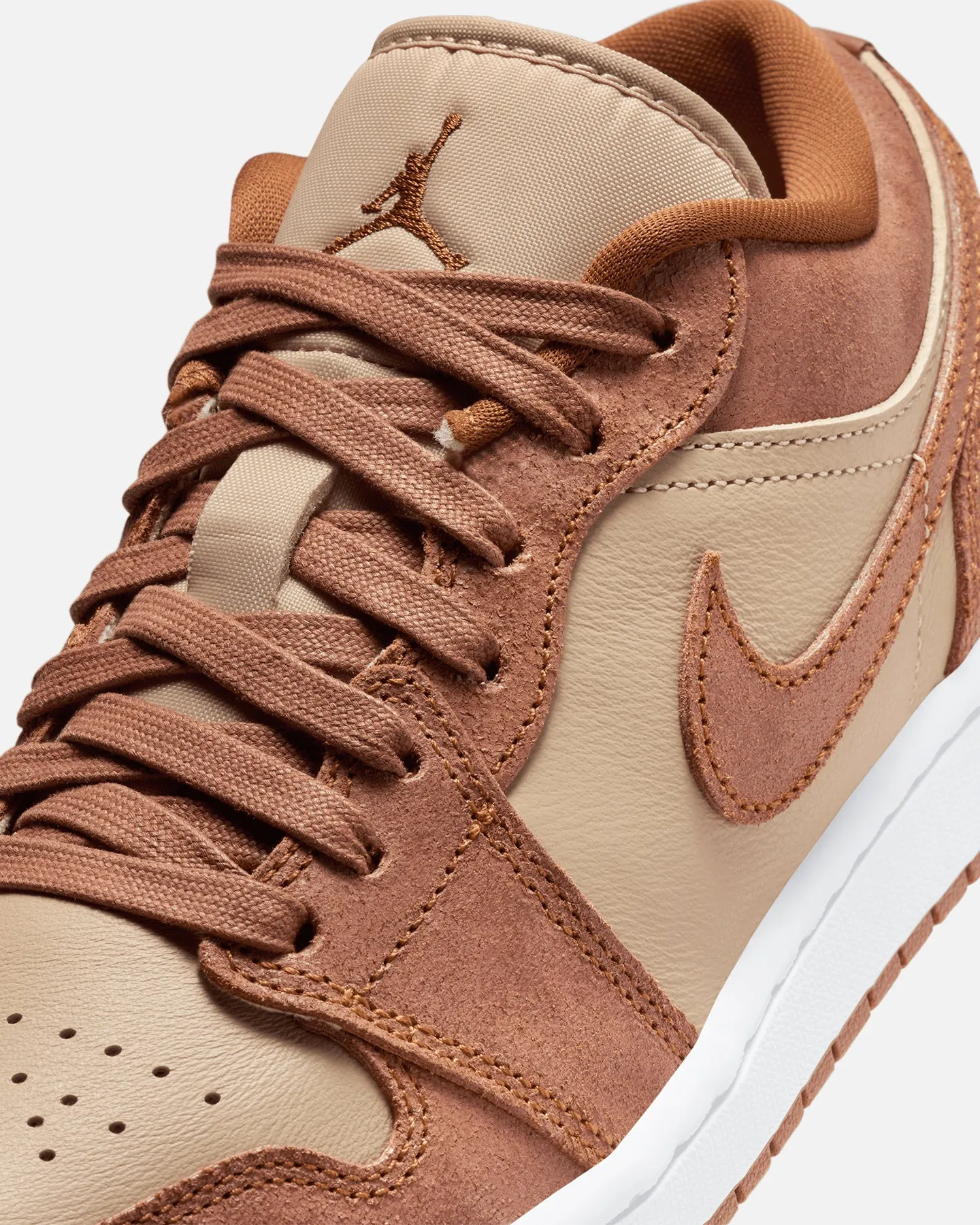 Jordan Women's Air Jordan 1 Low SE Legend Medium Brown