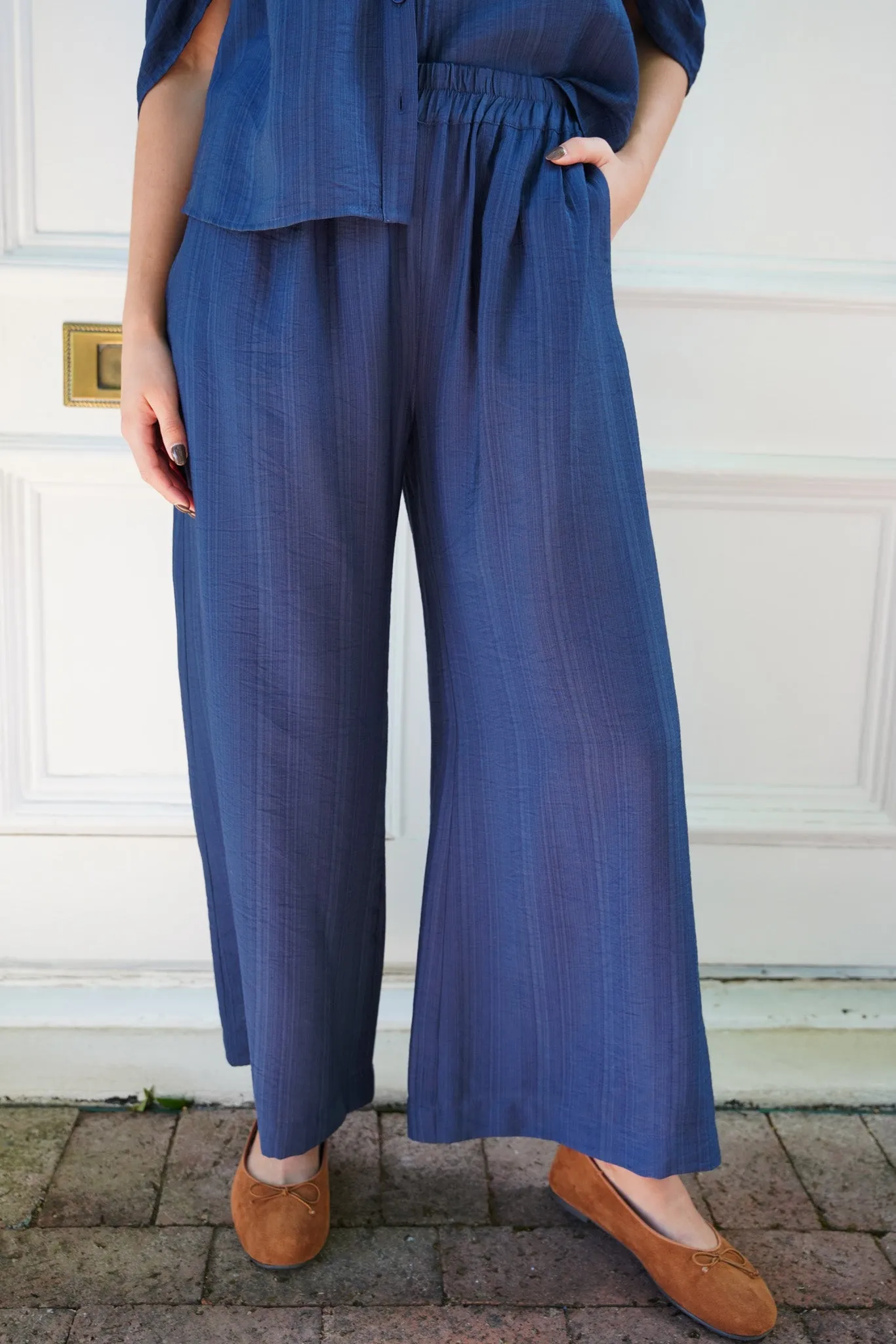 Navy Cropped Pull On Pants
