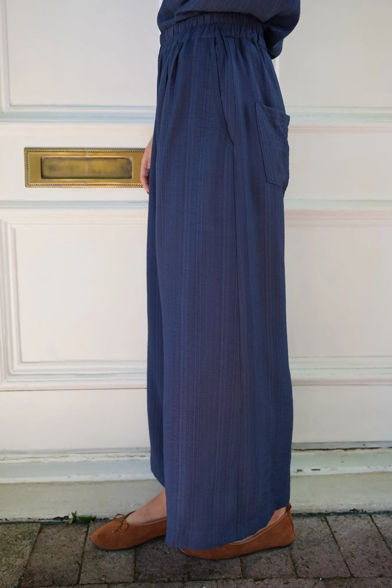 Navy Cropped Pull On Pants