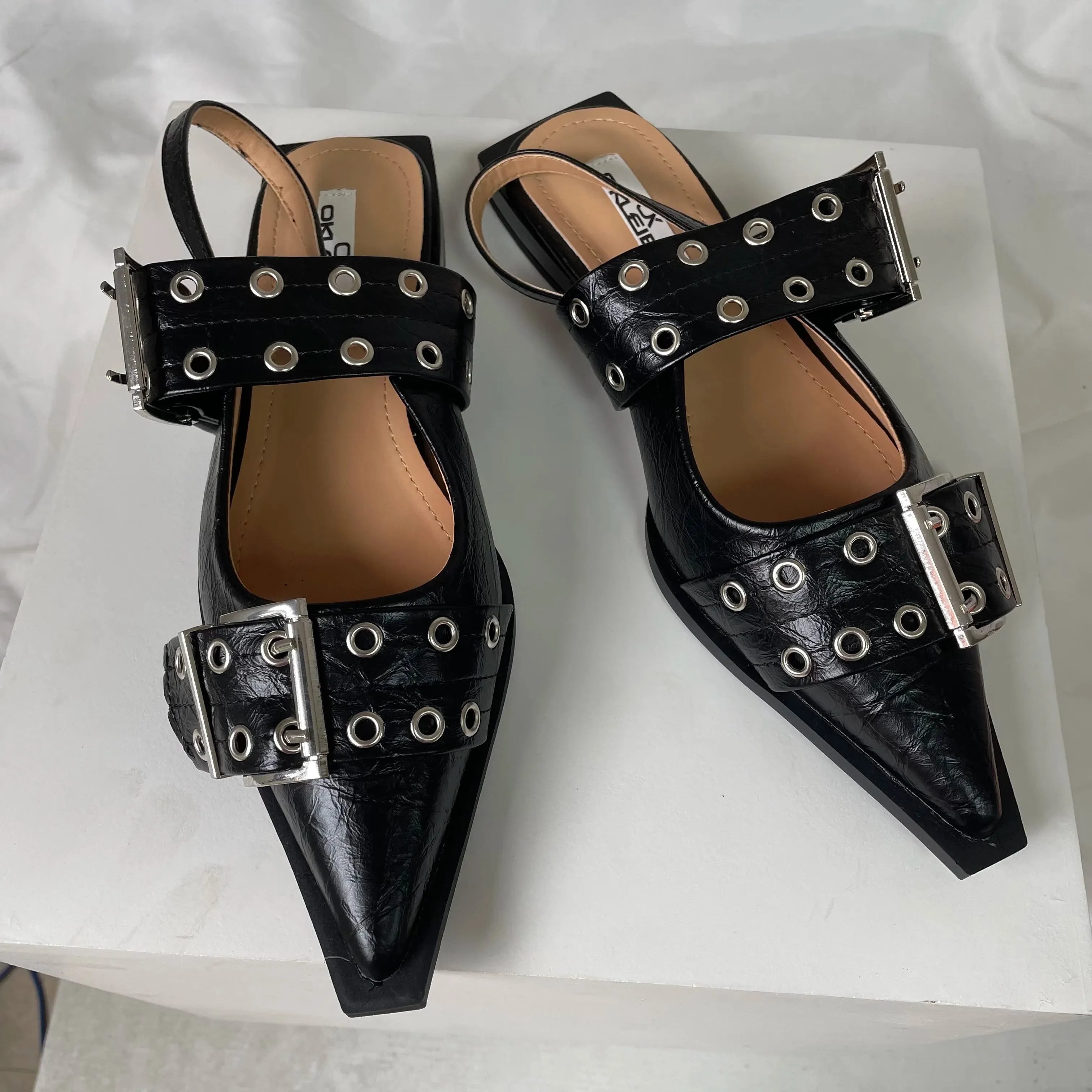 New Women Sandals Shoes Pointed Toe 2025.