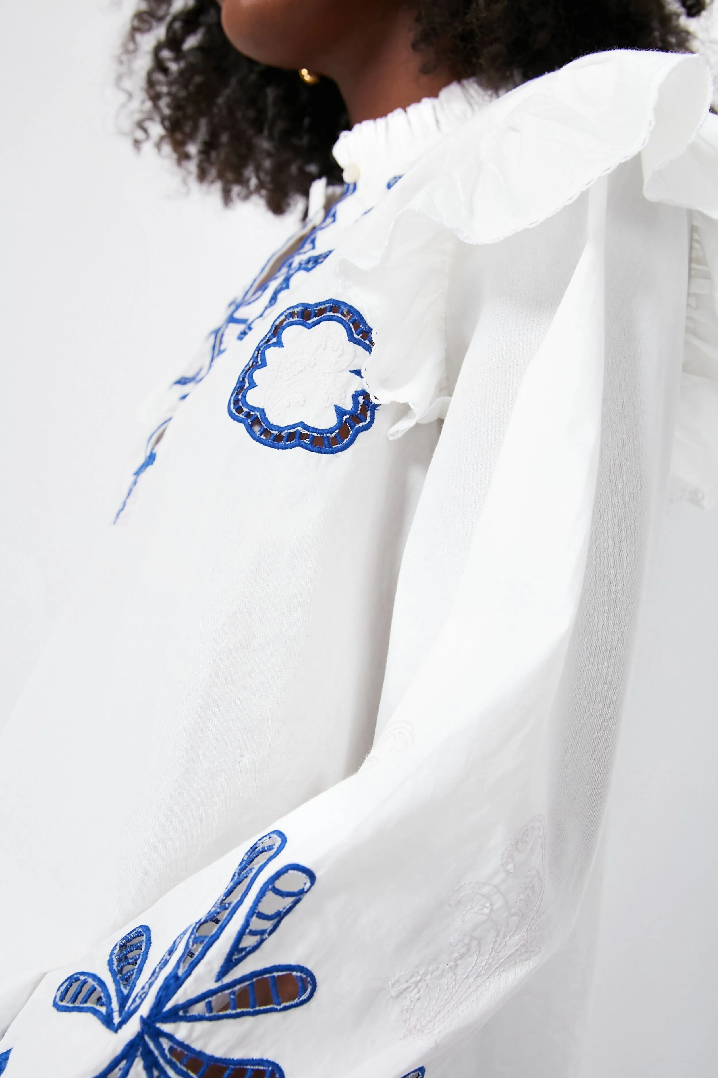 Soumy White Dilli Embroidered Blouse