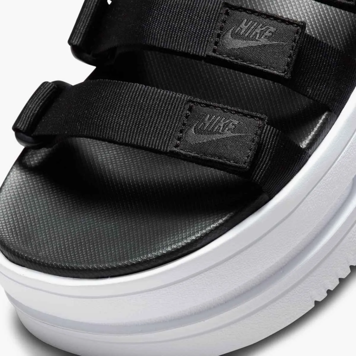 WOMEN'S ICON CLASSIC